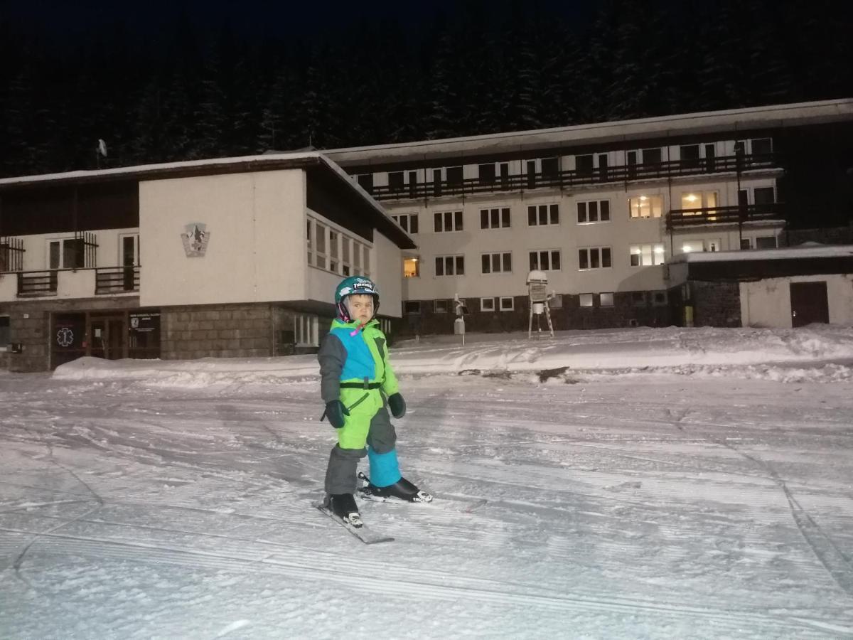 Chata - Dom Horskej Sluzby Jasna Demänovská Dolina Eksteriør bilde